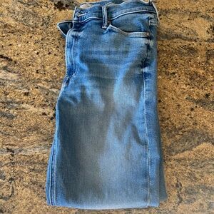 MOTHER The Midrise Dazzler Ankle Fray Jeans